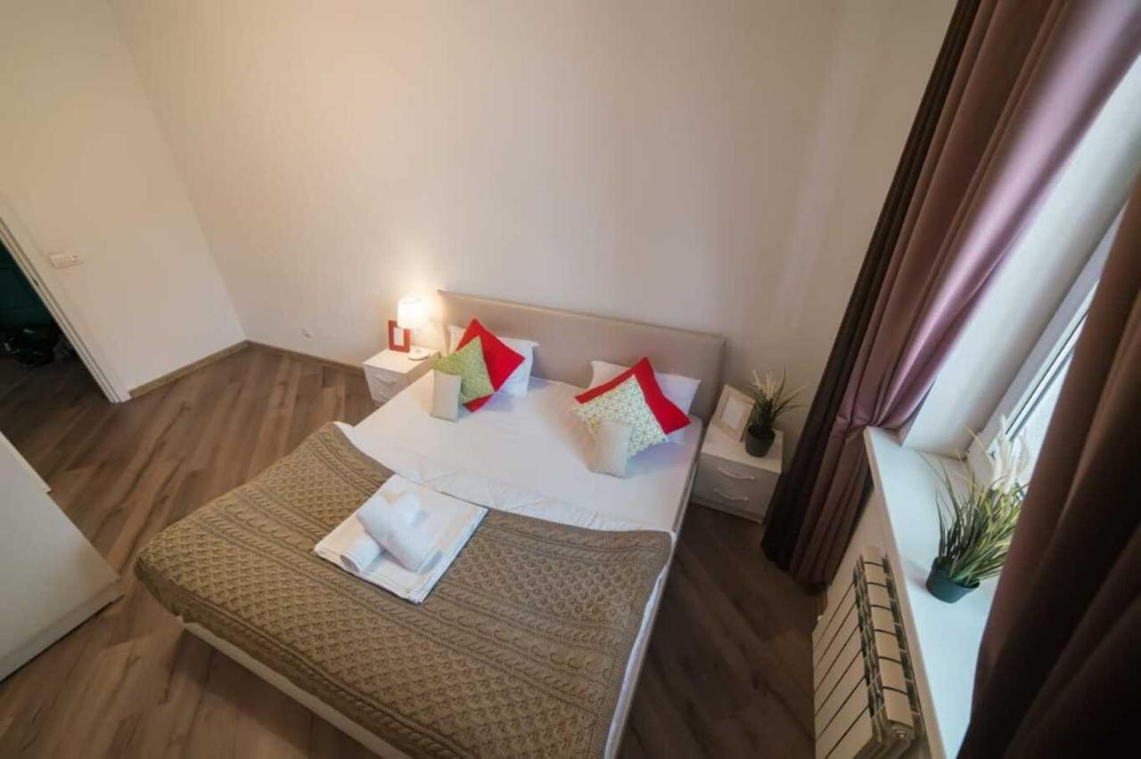 Hotel Manica Vavilon Almaty Ngoại thất bức ảnh